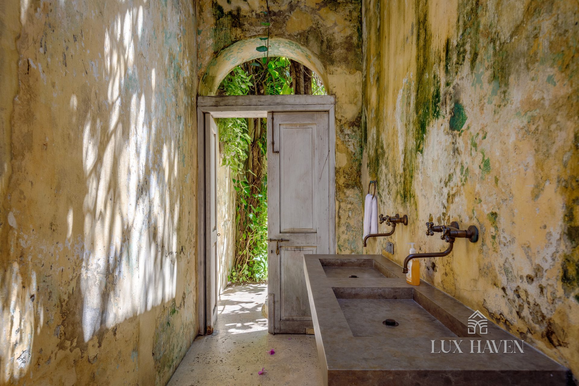 Walled City Colonial Estate, Cartagena · Walled City · Bolívar — photograph 30 of 30