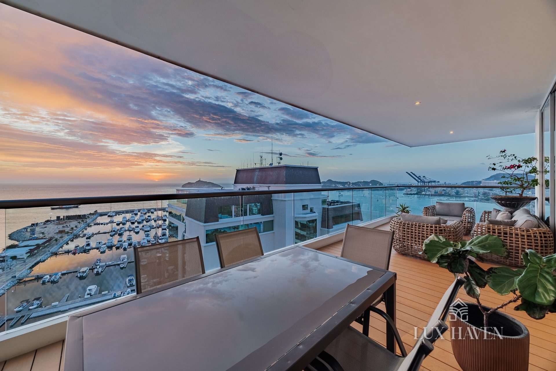 Grand Marina Residence, Marina-Front · Santa Marta · Magdalena — photograph 2 of 29
