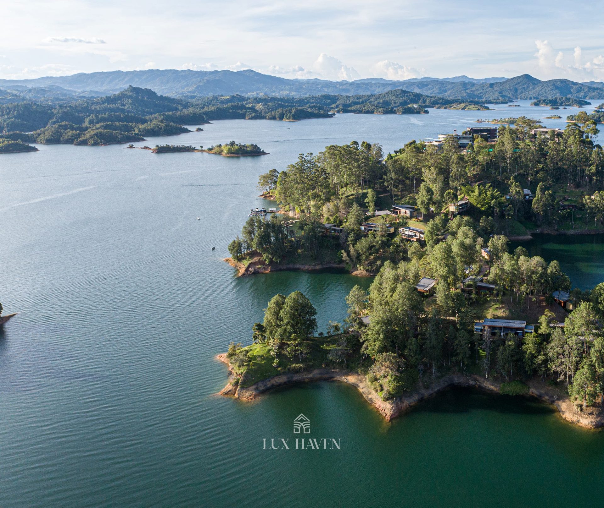 Islands and inlets of the Guatapé reservoir from the air