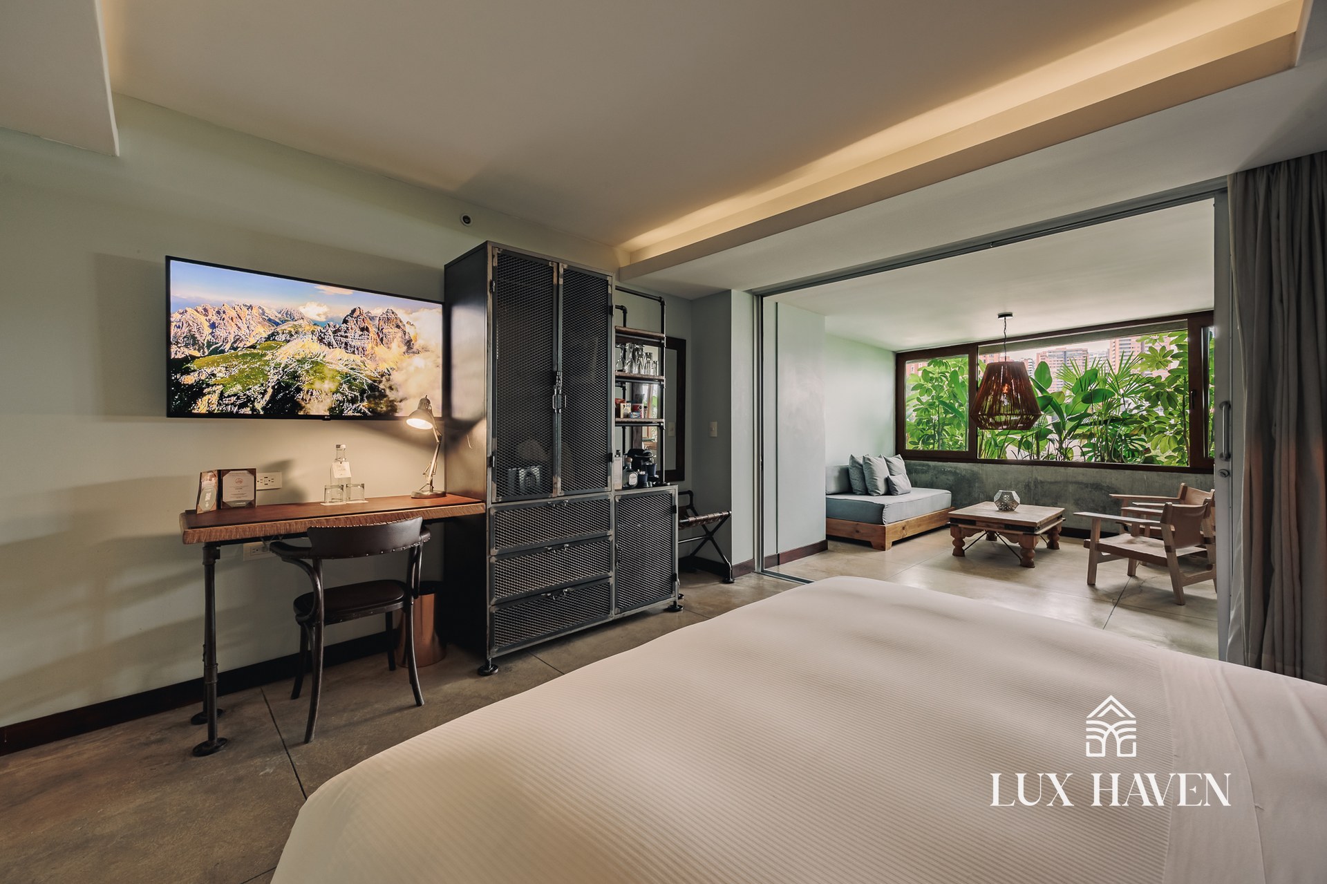 The Charlee Hotel Suites, Parque Lleras · El Poblado · Medellín · Antioquia — photograph 3 of 16
