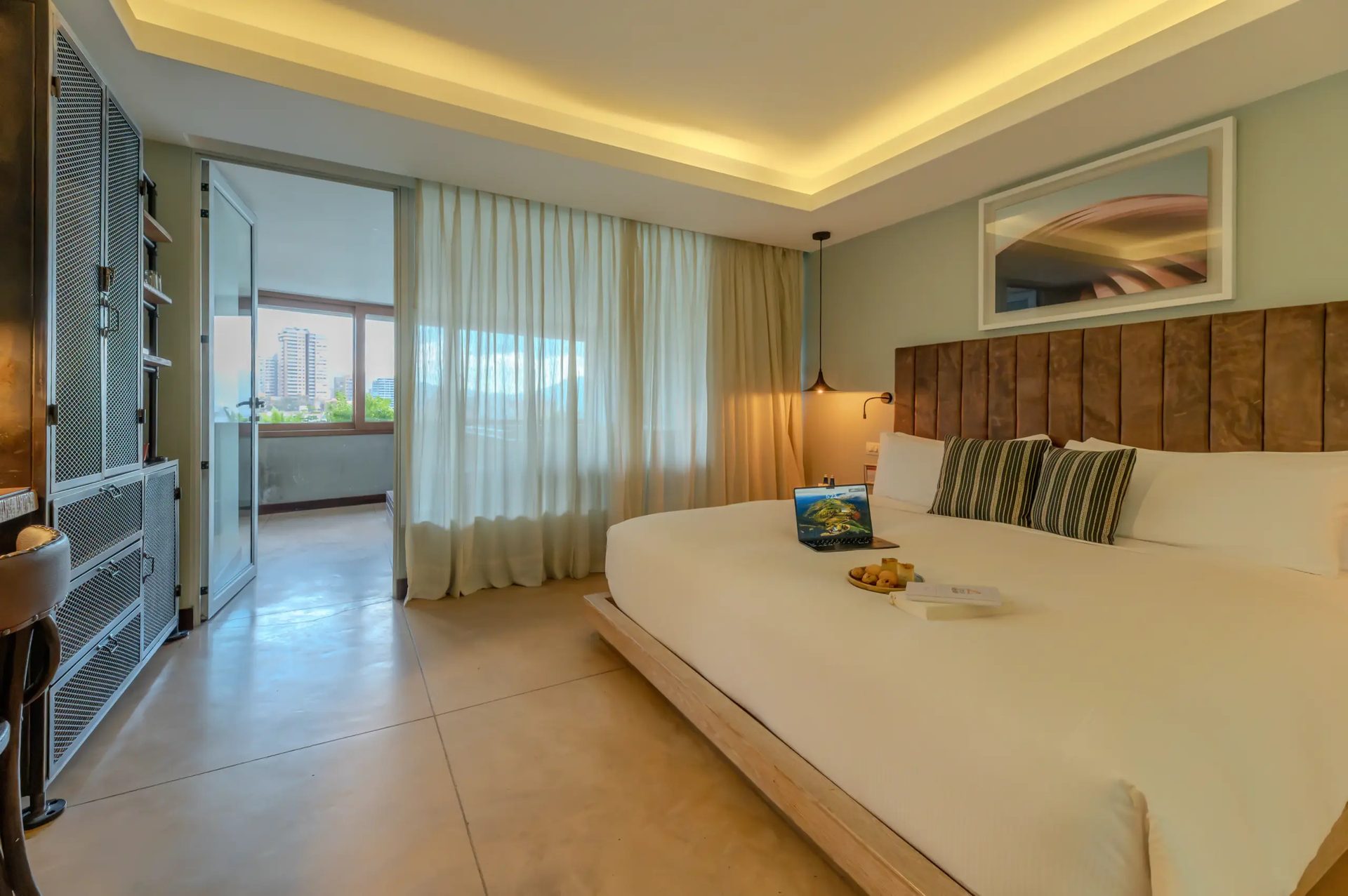 Chambre d'une suite de catégorie supérieure au The Charlee