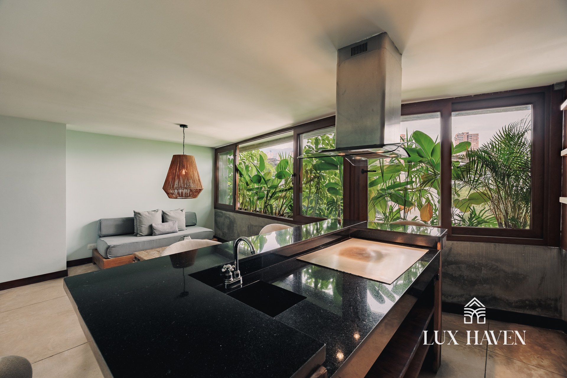 The Charlee Hotel Suites, Parque Lleras · El Poblado · Medellín · Antioquia — photograph 10 of 16